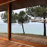 Ihouse Nea Skioni