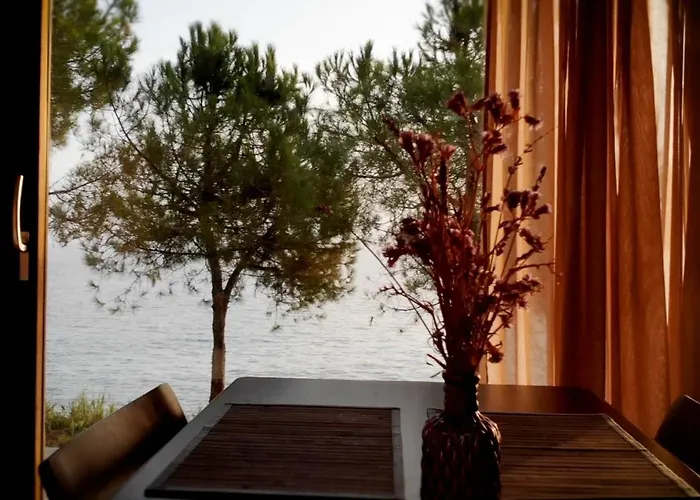 Ihouse Camping Nea Skioni