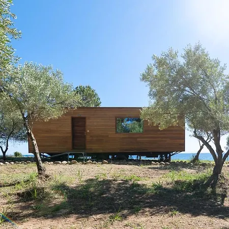 مكان تخييم Ihouse