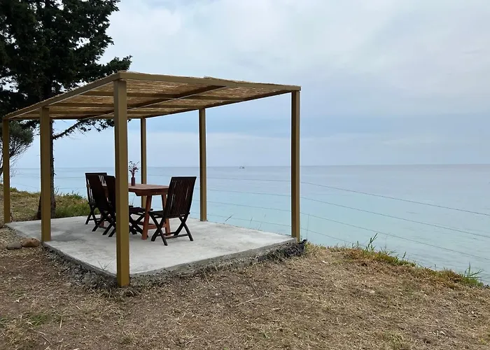 Ihouse Kamp alanı